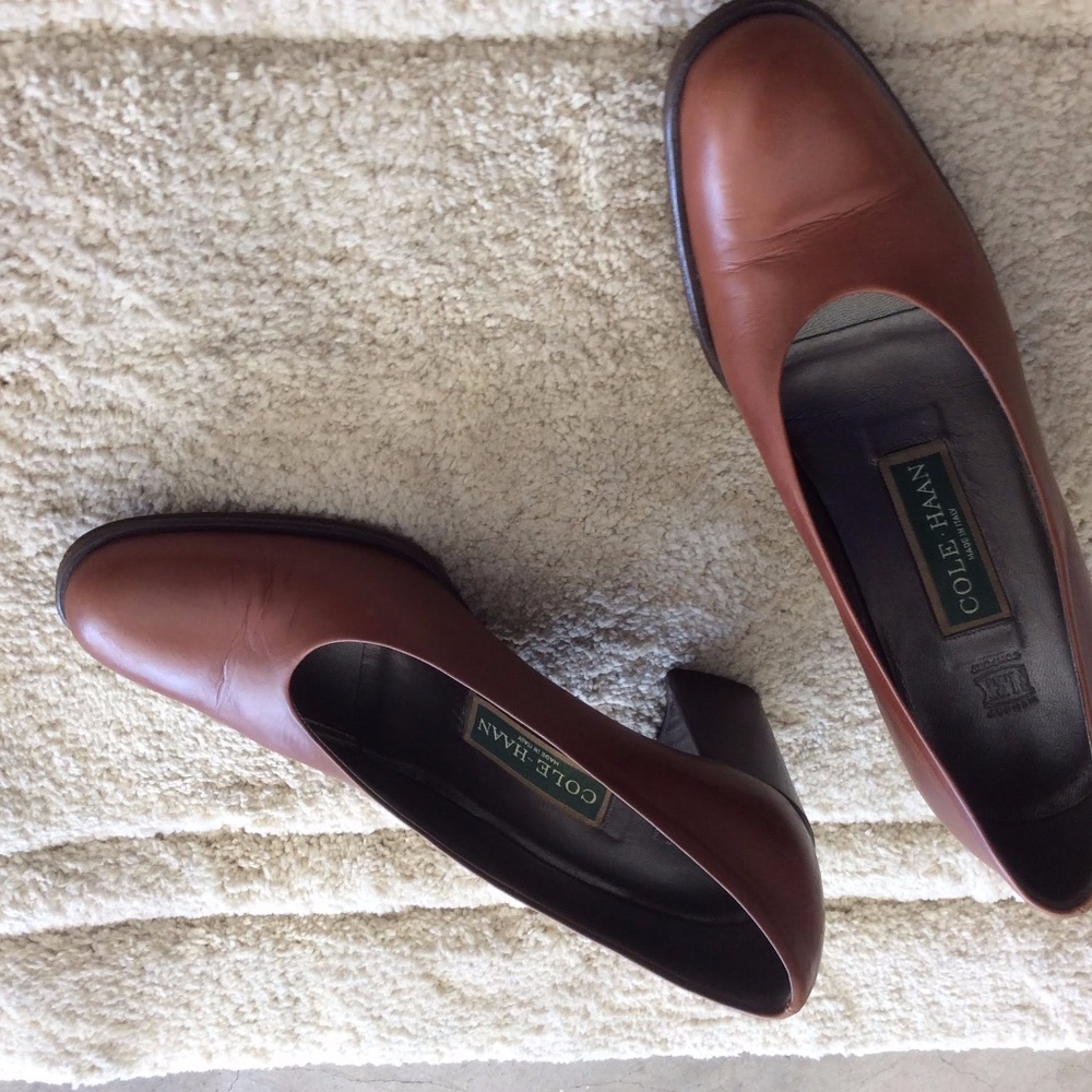 Lady shoes.